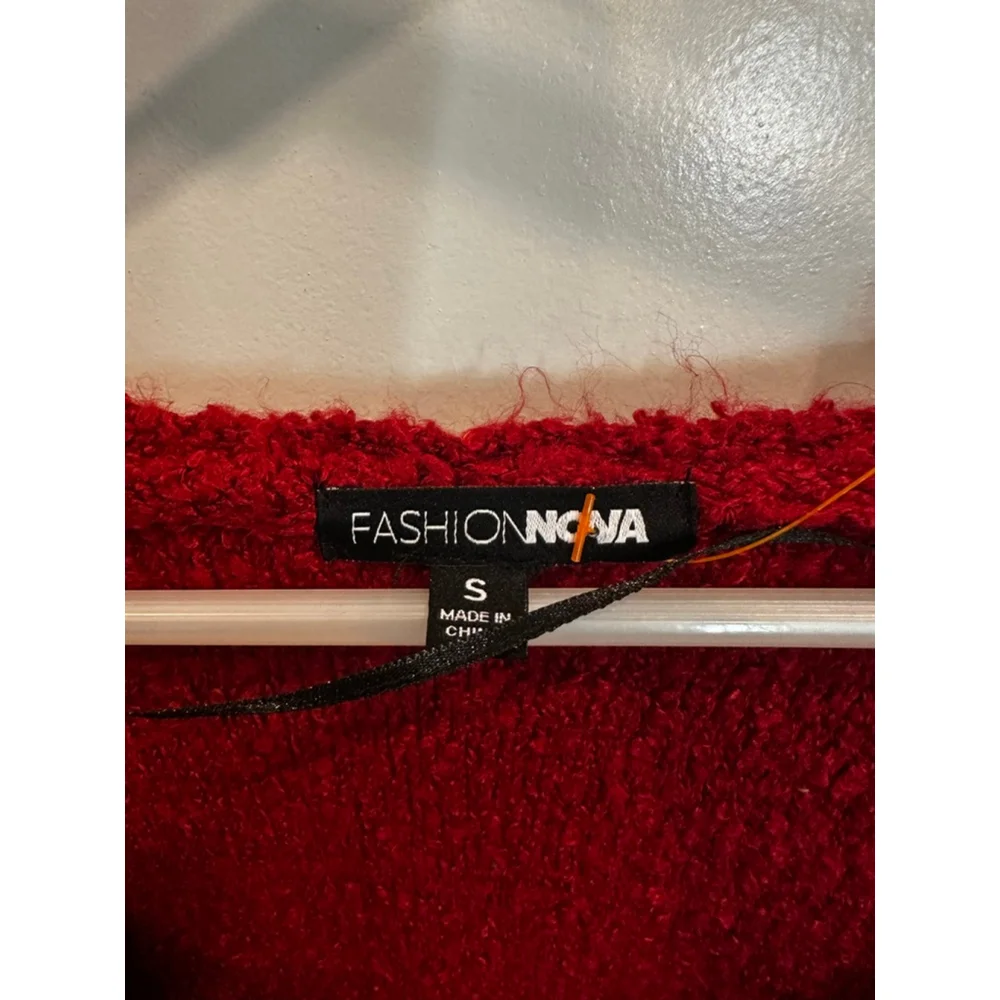 Fashion Nova Red V-Neck Sweater S - Picture 3 of 6